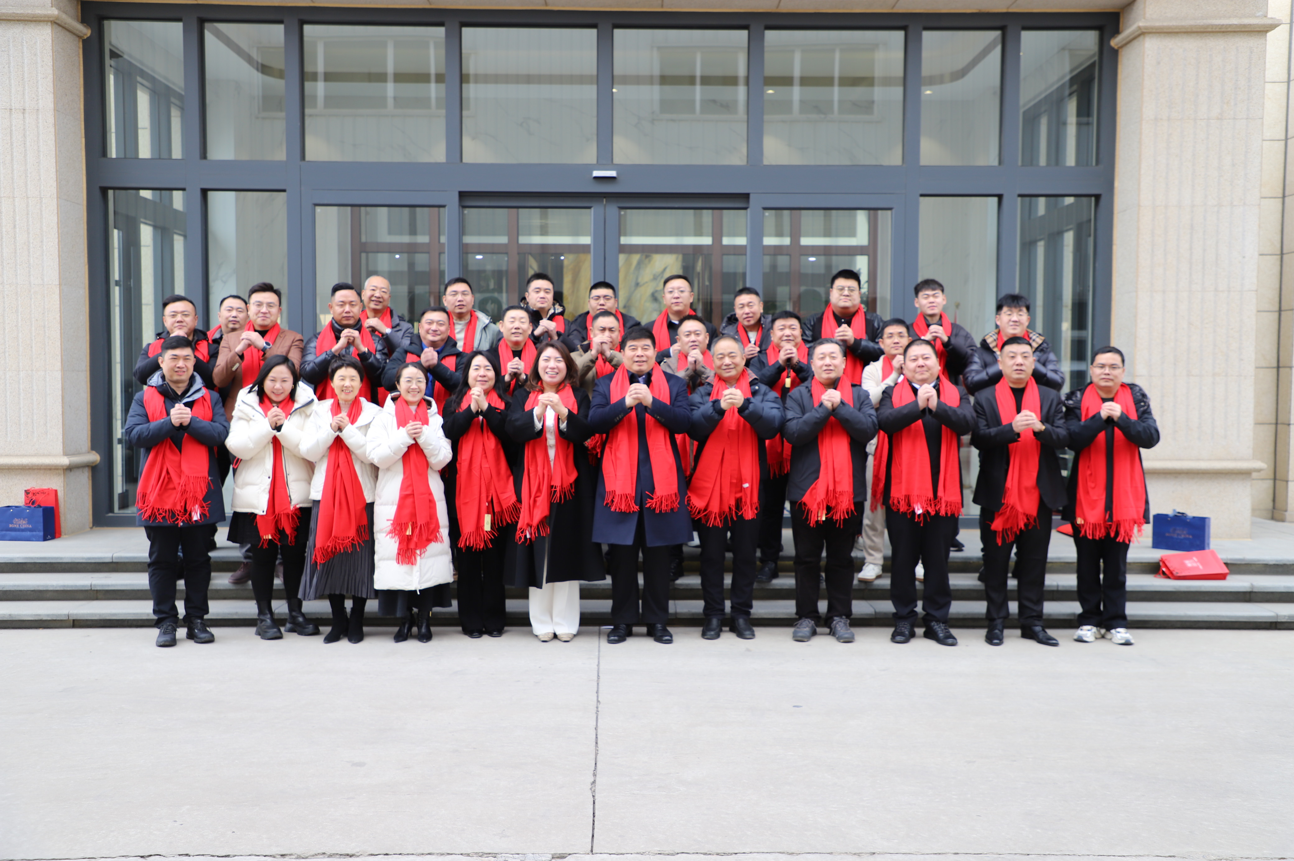 智匯光伏·共啟新程｜靜海區(qū)光伏商會(huì)2026年會(huì)議圓滿召開(kāi)！